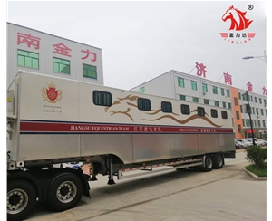 Box freight carriage